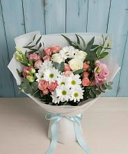 Букет цветов из:  Розы, Лизиантусы и Хризантемы в Подкумке