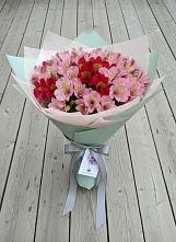 Букет цветов из:  Альстромерии #REPLACE_PRED# Подкумке