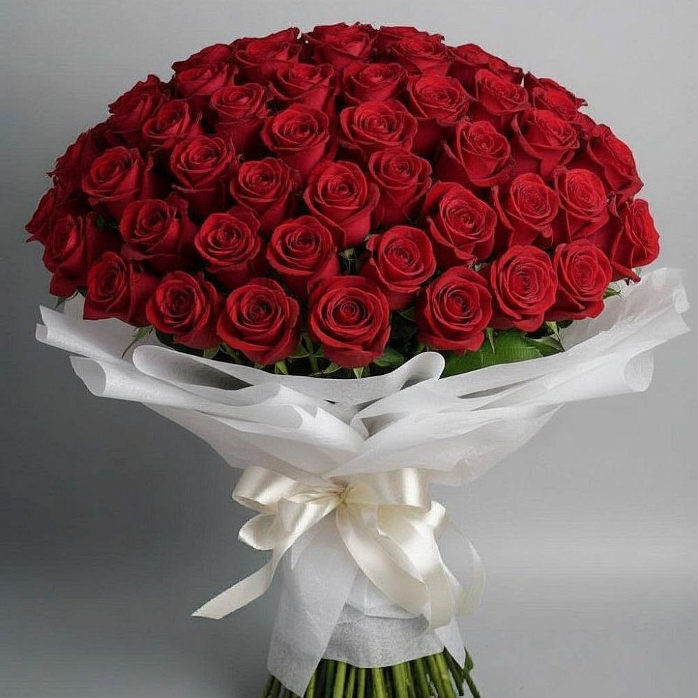 Букет 101 Красная роза Блэк Мэджик в Подкумке