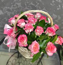 Цветочная композиция из Розы в корзине в Подкумке