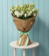 Букет цветов из:  Лизиантусы в Подкумке