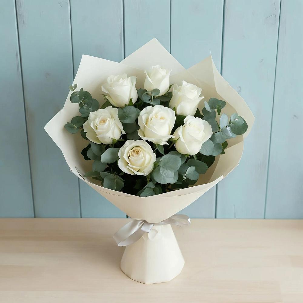 Букет Белые розы в Эвкалипте в Подкумке