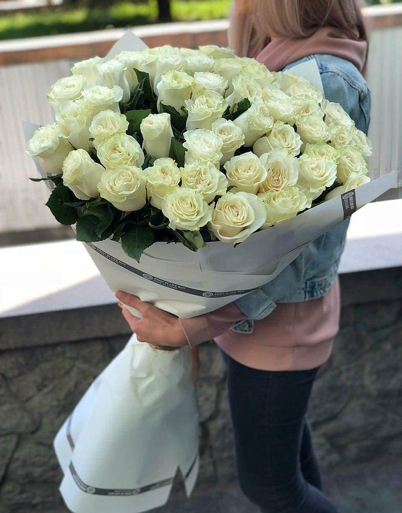 35 Белых роз в Подкумке Букет 35 Белых роз в Подкумке