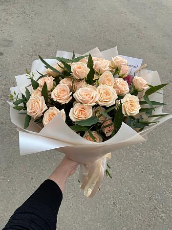 Букет Кремовые розы Латте в Подкумке
