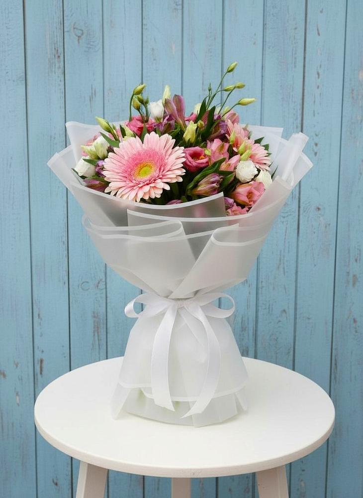 Букет цветов из: Герберы, Альстромерии и Лизиантусы в Подкумке