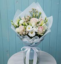 Букет цветов из:  Розы и Лизиантусы в Подкумке