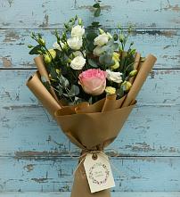 Букет цветов из:  Розы и Лизиантусы в Подкумке