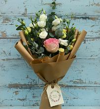 Букет цветов из:  Розы и Лизиантусы в Подкумке